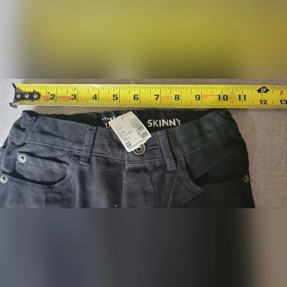 The Children's Place Kids NWT 5T Black Denim Skinny Jeans 100% Cotton NEW!